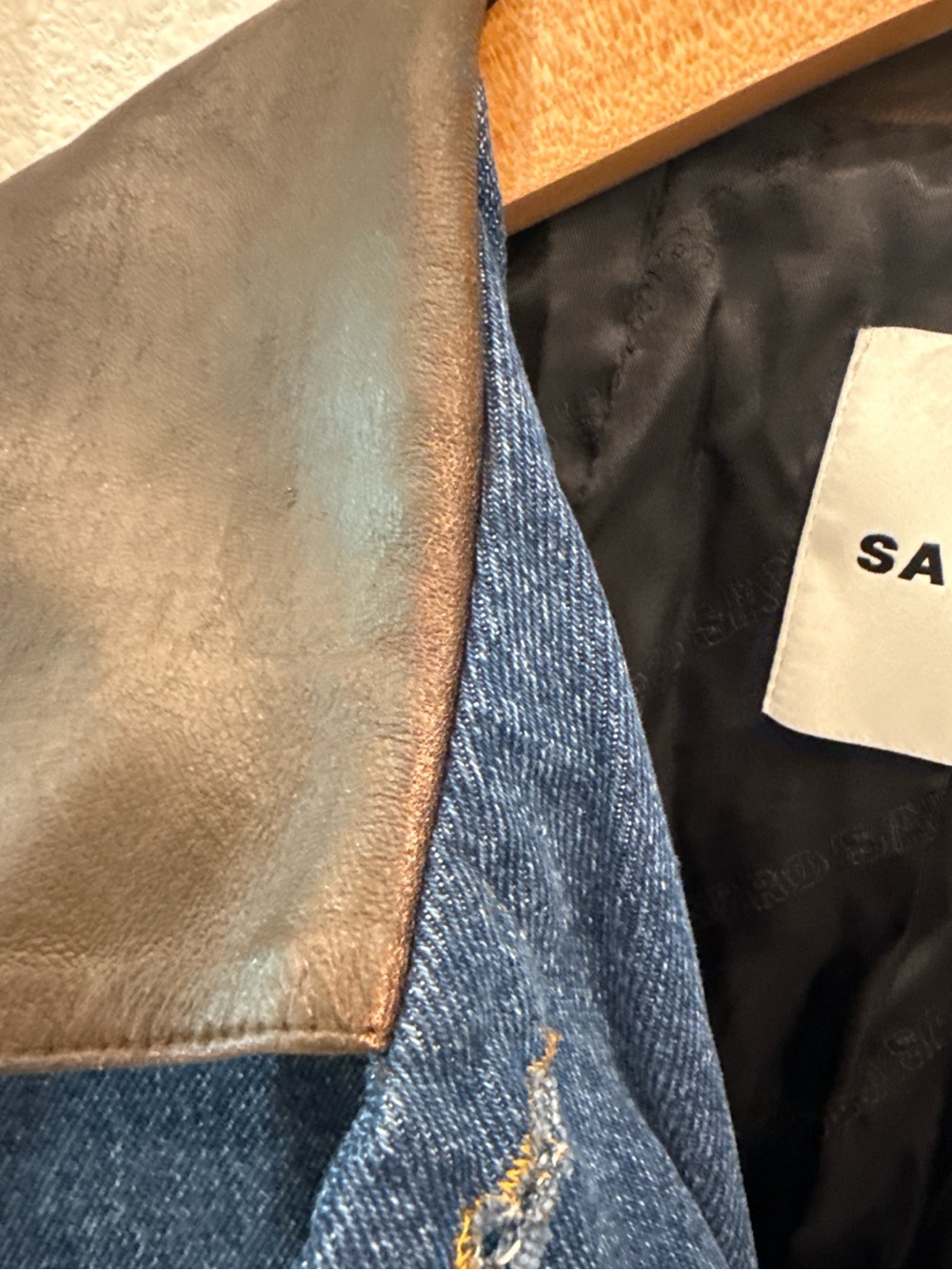 Sandro Cropped Denim Jacket Brown Leather Collar Parisian Size 36 - Picture 4 of 6